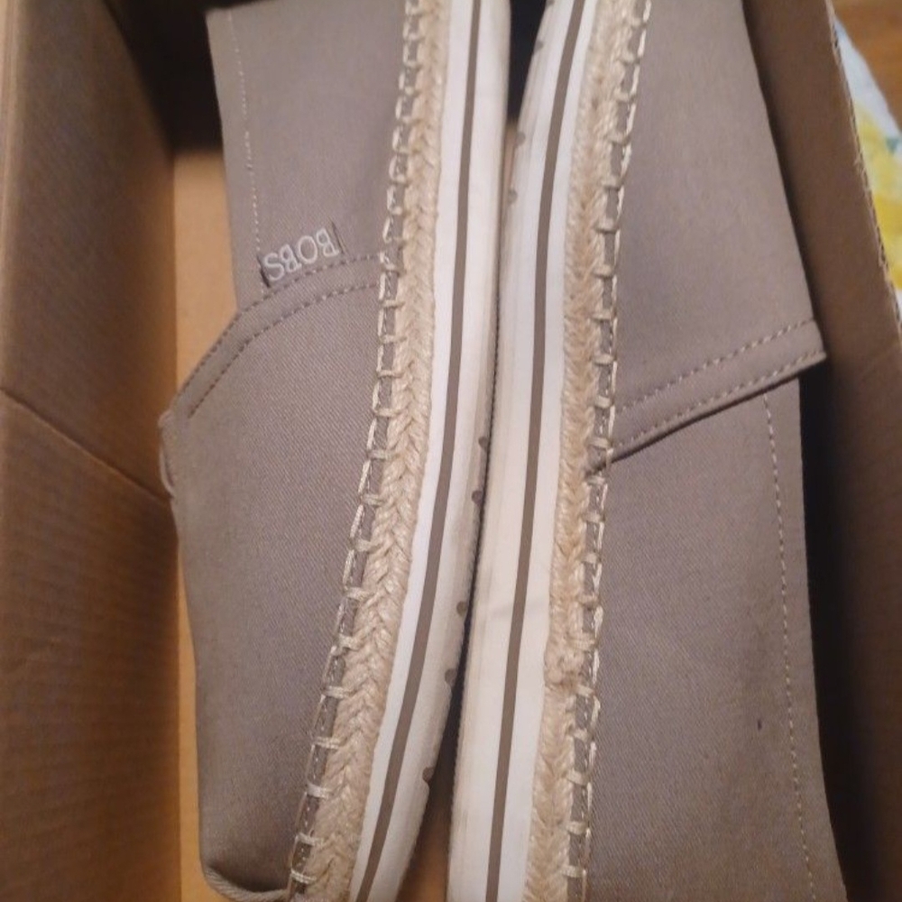 Skechers Tan Flats Comfortable Loafers